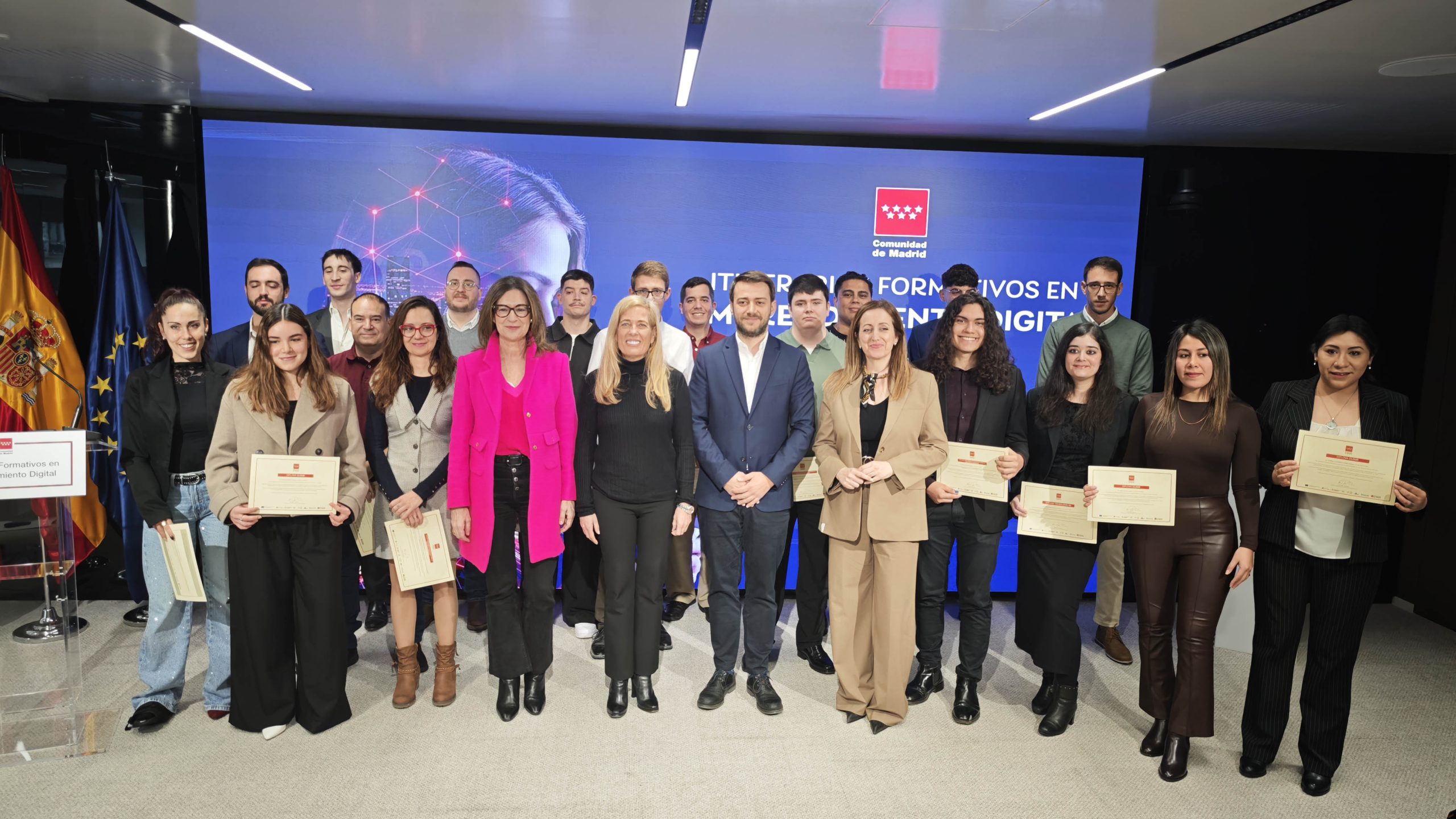 La Comunidad de Madrid, Orange y Mainjobs ya han formado a más de 10.000 residentes en Madrid sobre IA y otras tecnologías y herramientas digitales para impulsar el emprendimiento y empleabilidad La Comunidad de Madrid, Orange y Mainjobs ya han formado a más de 10.000 residentes en Madrid sobre IA y otras tecnologías y herramientas digitales para impulsar el emprendimiento y empleabilidad