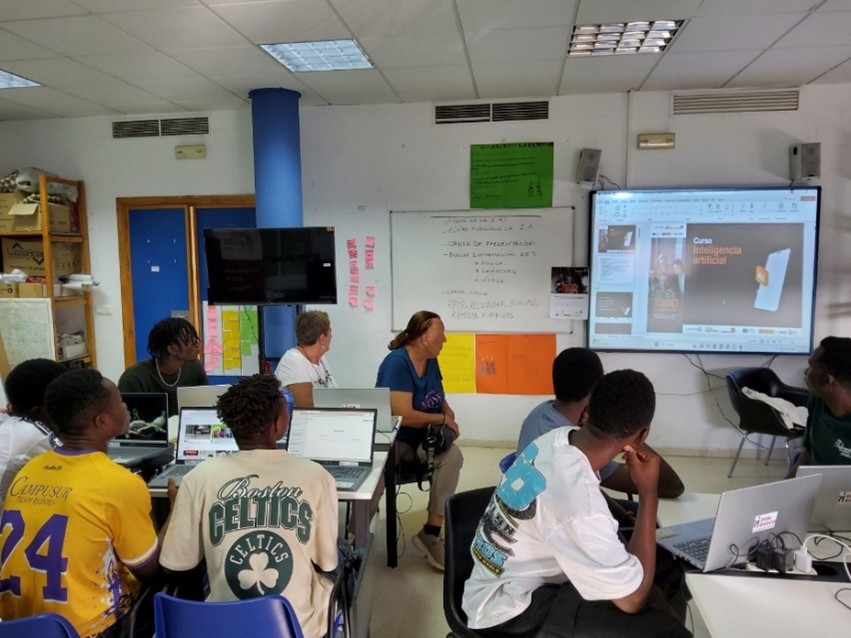 Más de 3.100 andaluces refuerzan su capacitación digital con los programas gratuitos de formación de Orange y la Fundación Orange Más de 3.100 andaluces refuerzan su capacitación digital con los programas gratuitos de formación de Orange y la Fundación Orange