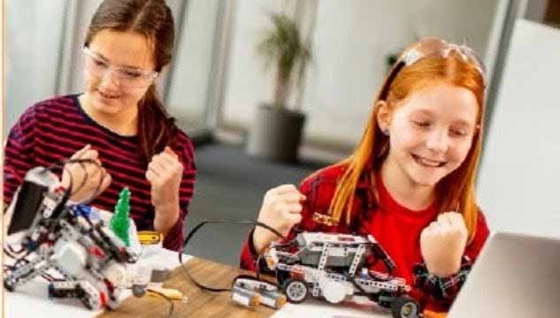 Orange impulsa la robótica educativa en Andalucía y la Comunidad Valenciana para reforzar las competencias en tecnologías avanzadas desde edades tempranas Orange impulsa la robótica educativa en Andalucía y la Comunidad Valenciana para reforzar las competencias en tecnologías avanzadas desde edades tempranas
