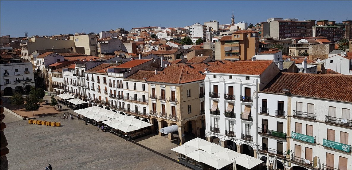 Más de 3.800 extremeños refuerzan sus competencias digitales gracias a Orange y la Fundación Orange Más de 3.800 extremeños refuerzan sus competencias digitales gracias a Orange y la Fundación Orange