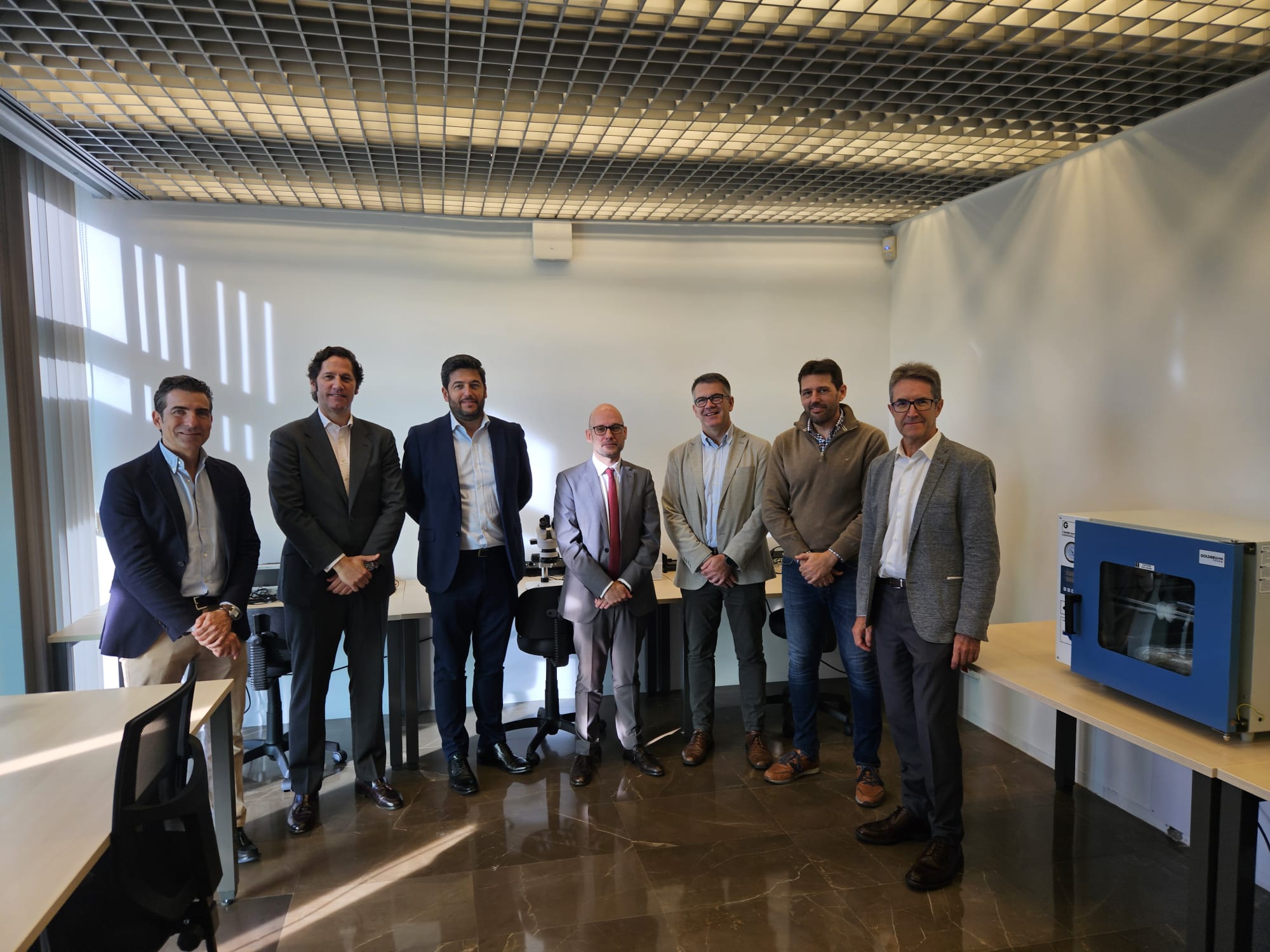 El Principado de Asturias y MasOrange visitan el laboratorio 5G del parque científico y tecnológico de Asturias que busca impulsar la digitalización de las empresas de la región