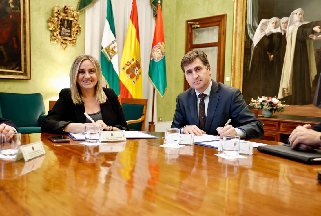 El Ayuntamiento de Granada firma un acuerdo de colaboración con Orange para impulsar el primer Centro Demostrador de IA Urbana en España