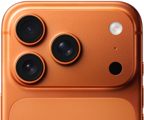 iPhone 17 Pro, naranja cósmico, parte del dispositivo por detrás, sistema de cámaras Pro en la esquina superior izquierda, tres objetivos, micrófono, flash