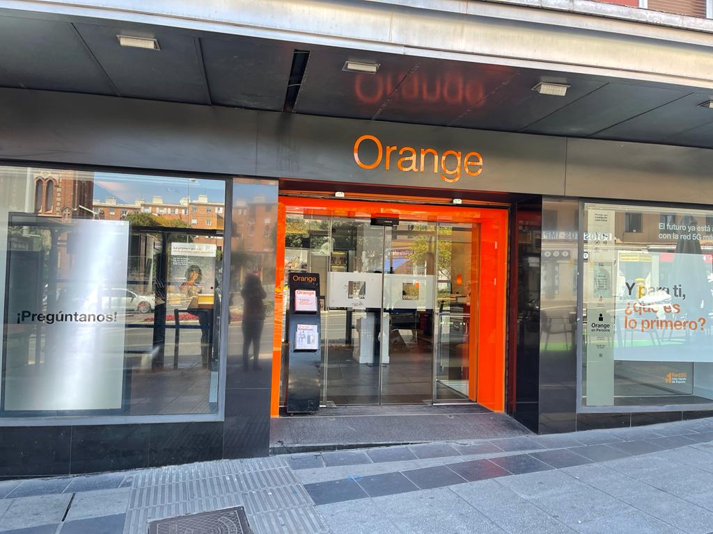 Tienda Orange Madrid Paseo Extremadura 31