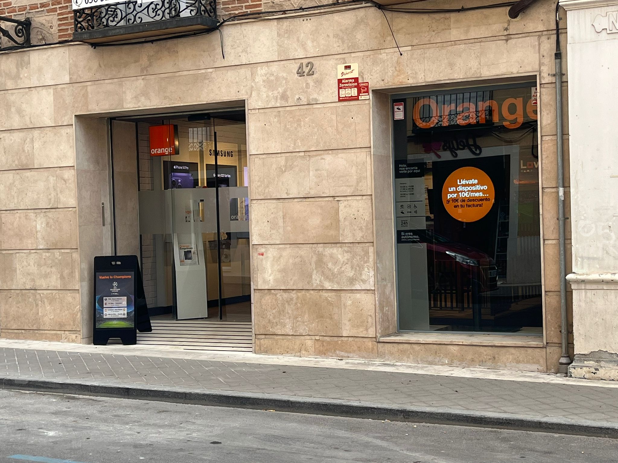Tienda Orange Aranjuez Calle Gobernador 42