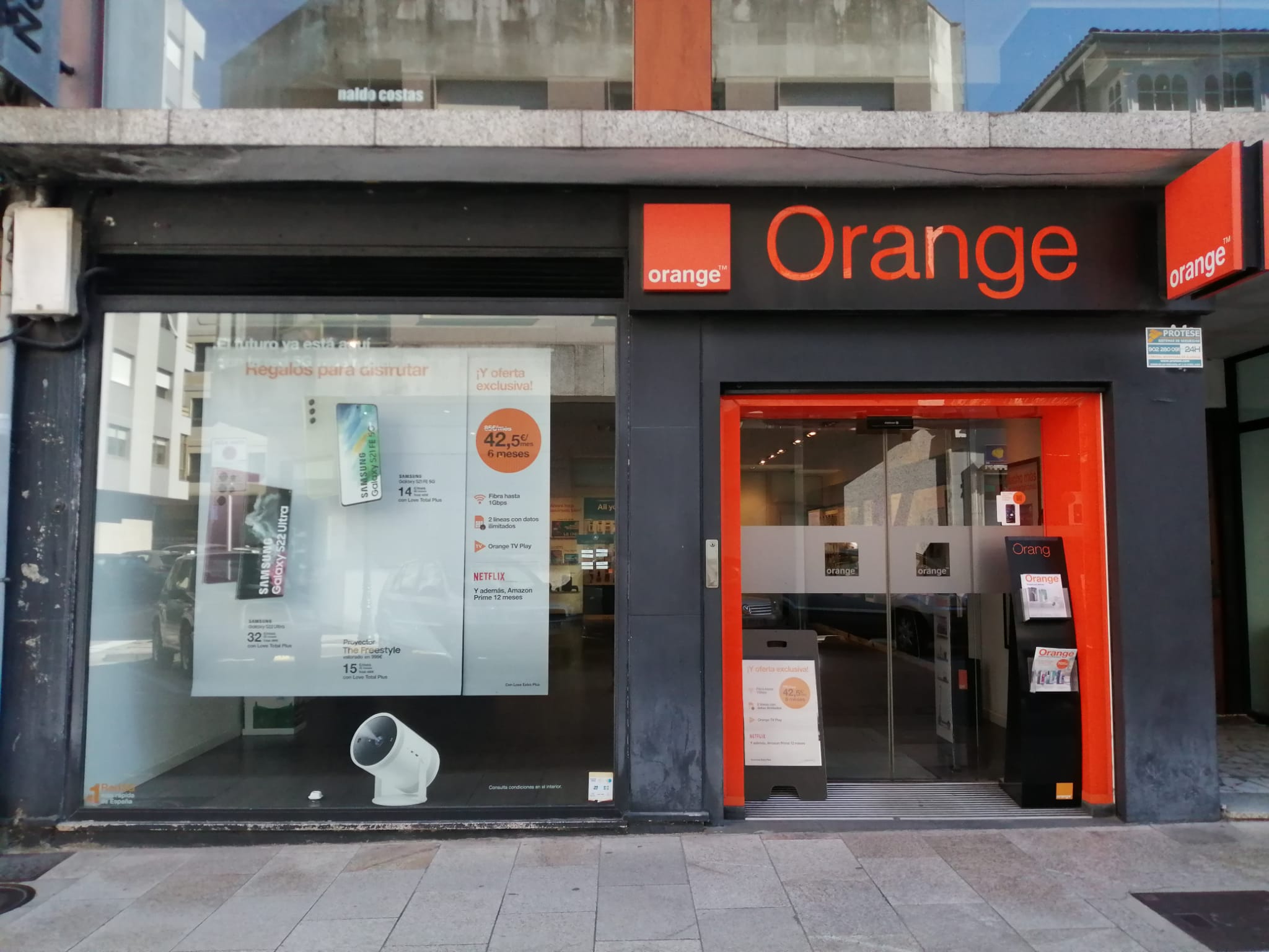 Tienda Orange Tui 