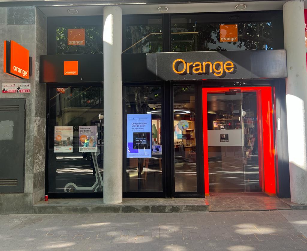 Tienda Orange Igualada