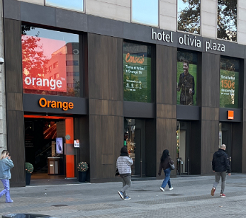 Tienda Orange Barcelona Plaza De Catalunya