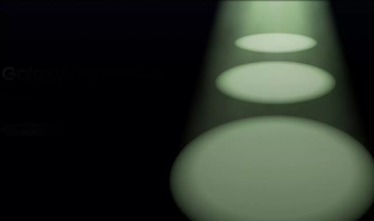 {{online.exlusive.banner.card1.img.alt}}